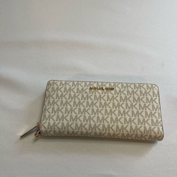 Michael Kors Jet Set Vanilla Pink Wallet - Picture 1 of 12